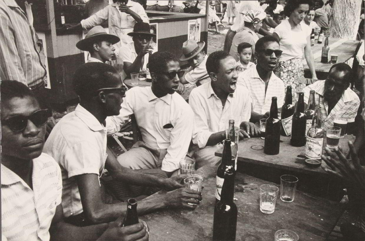 RENÉ BURRI (1933–2014) Rio de Janeiro, 1958 RENÉ BURRI (1933–2014) Rio de Janeiro, 1958