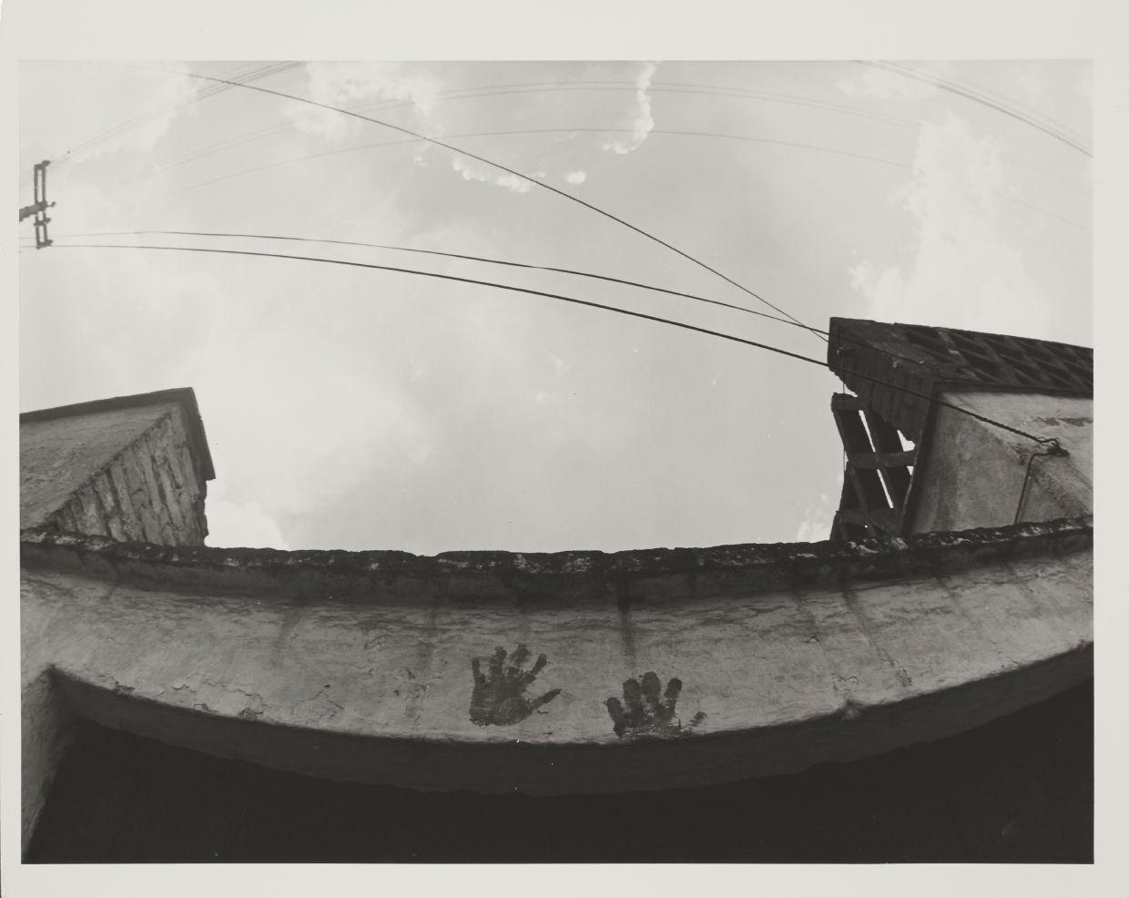 MANUEL ÁLVAREZ BRAVO (1902–2002) ‘Manos en casa de Diaz’, Mexico 1933