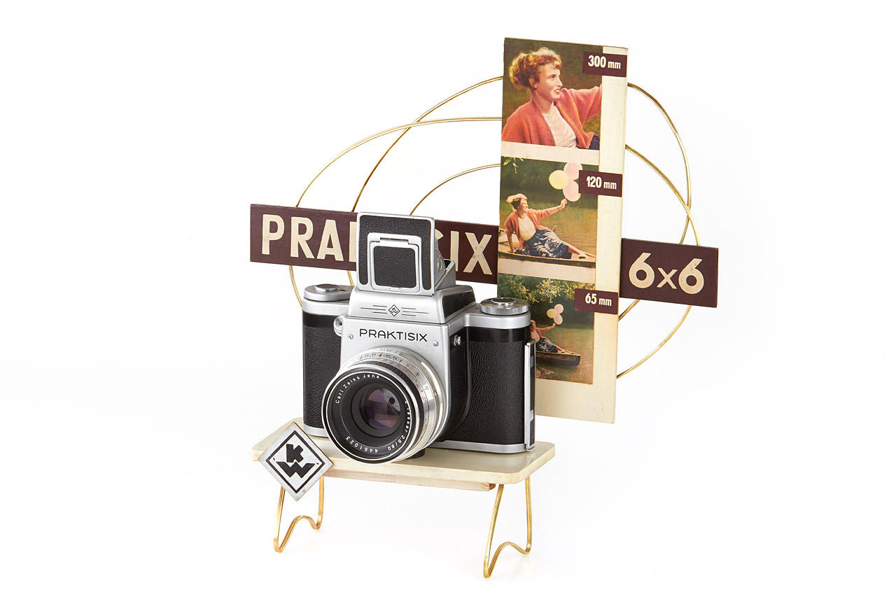 Kamerawerkstätten Praktisix Display Stand