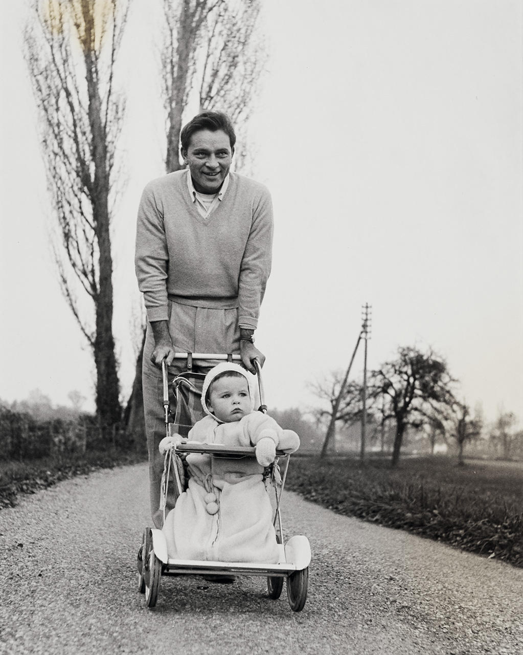 SAGIPRESS Richard Burton with his daughter Kate, Switzerland 1958/59