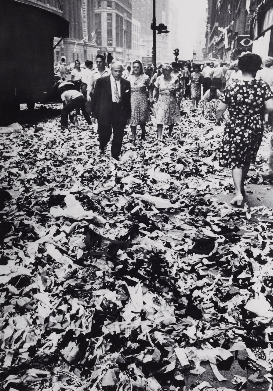 ALFRED EISENSTAEDT (1898–1995) Victory Celebrations ‘V-J Day’, New York 1945