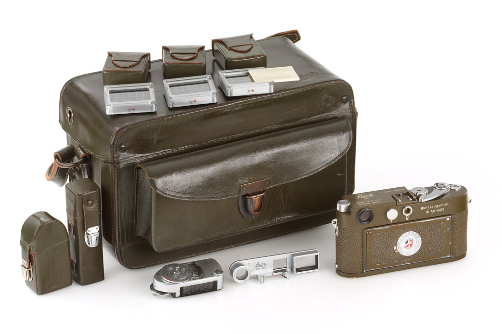 M3 olive 'Bundeseigentum'