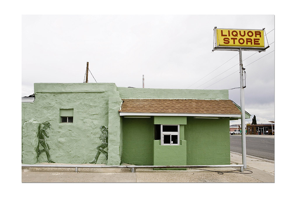 Ulrich Eigner (*1973), "Liquor Store" (from the series "The Myth of the Cowboy")