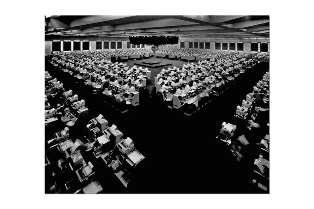 Ernst Logar (* 1965), "Hong Kong Stock Exchange" (from the series "The Hong Kong Project")