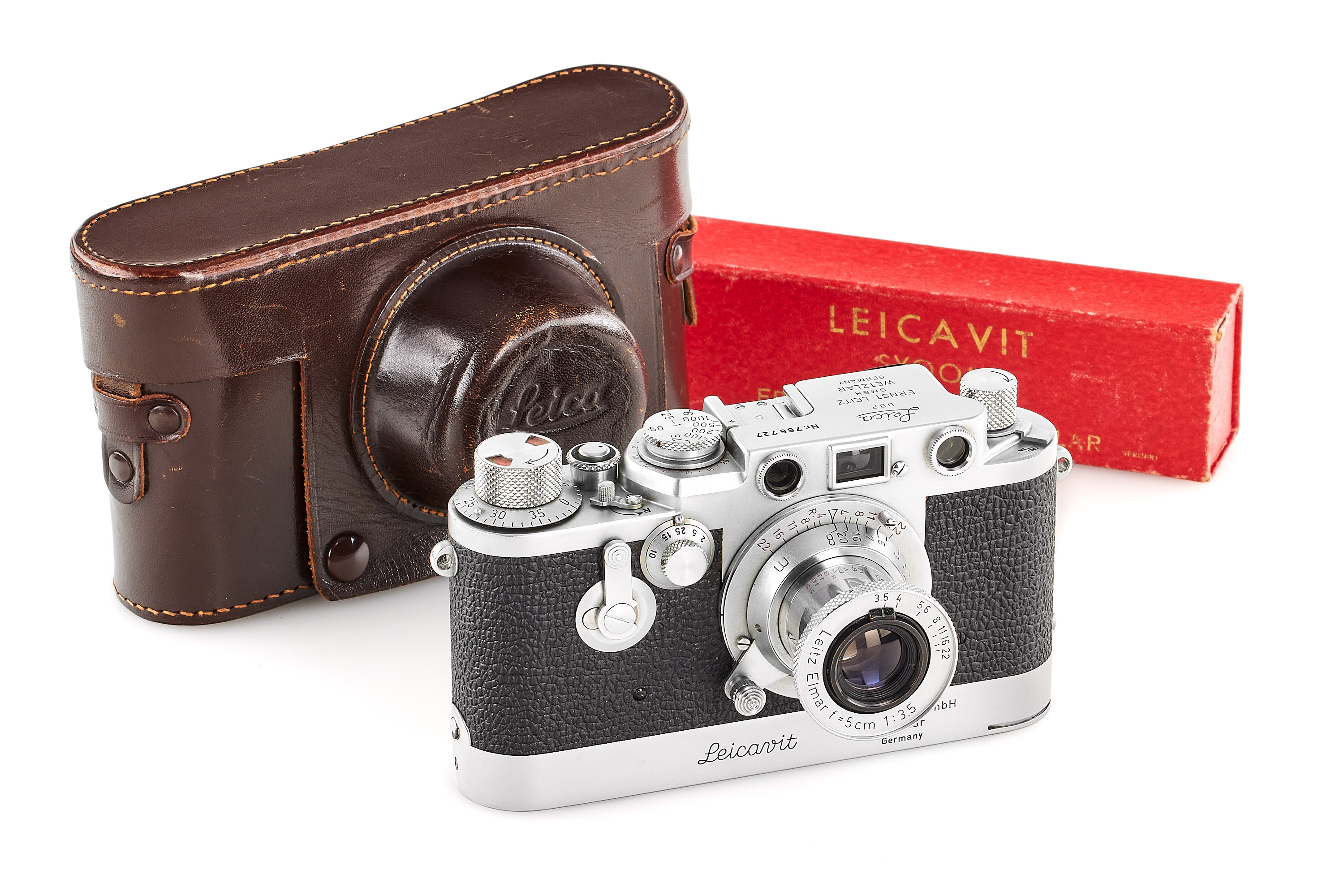 Leica IIIf red dial with Leicavit