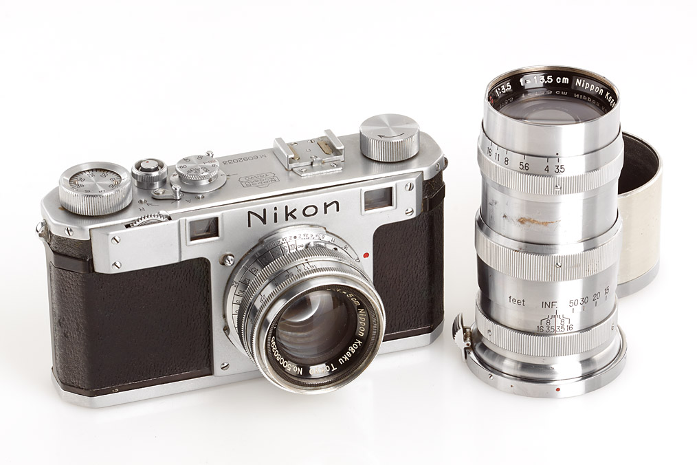 Nikon M