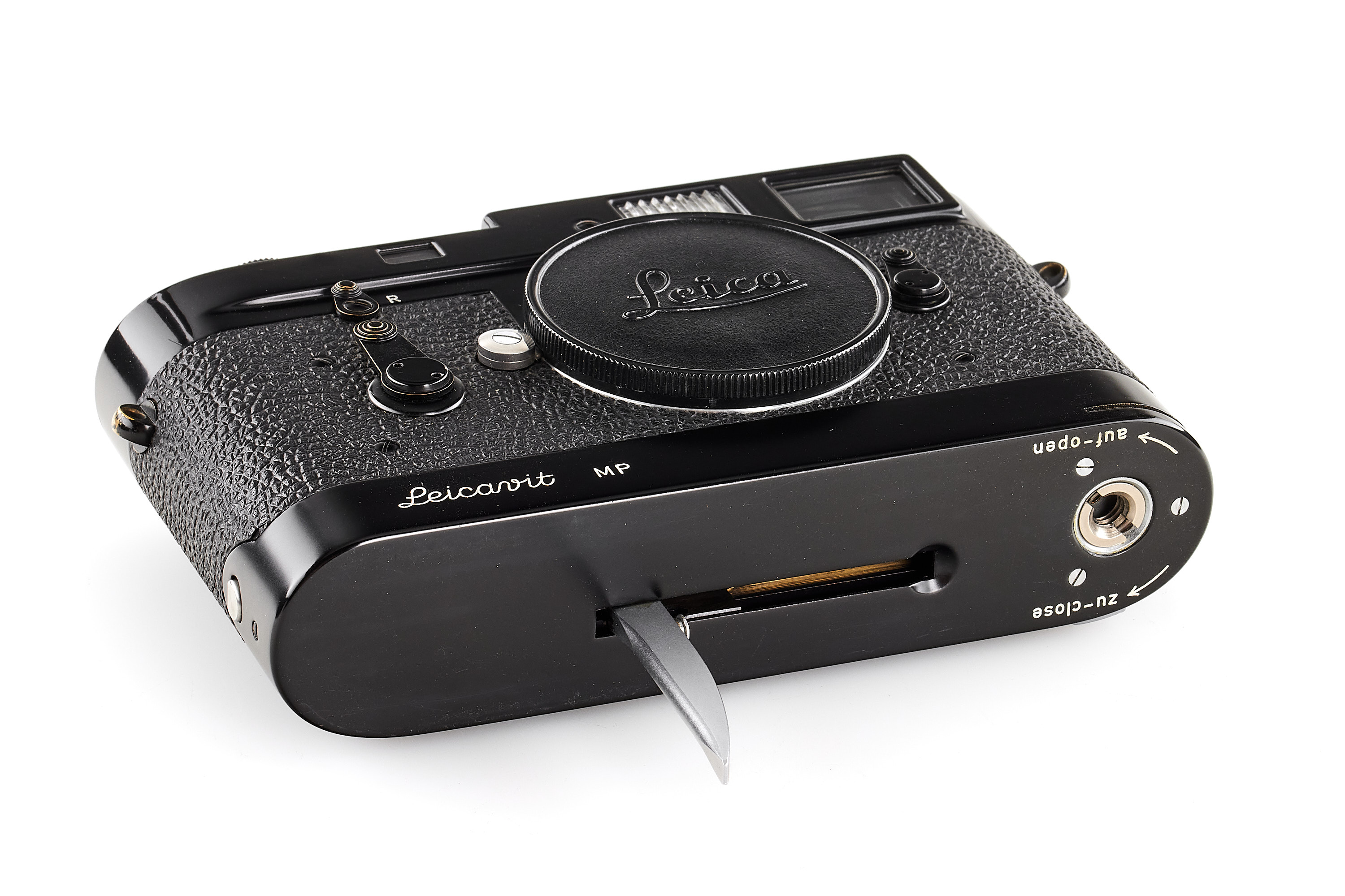 Leica M2 black paint with Leicavit MP