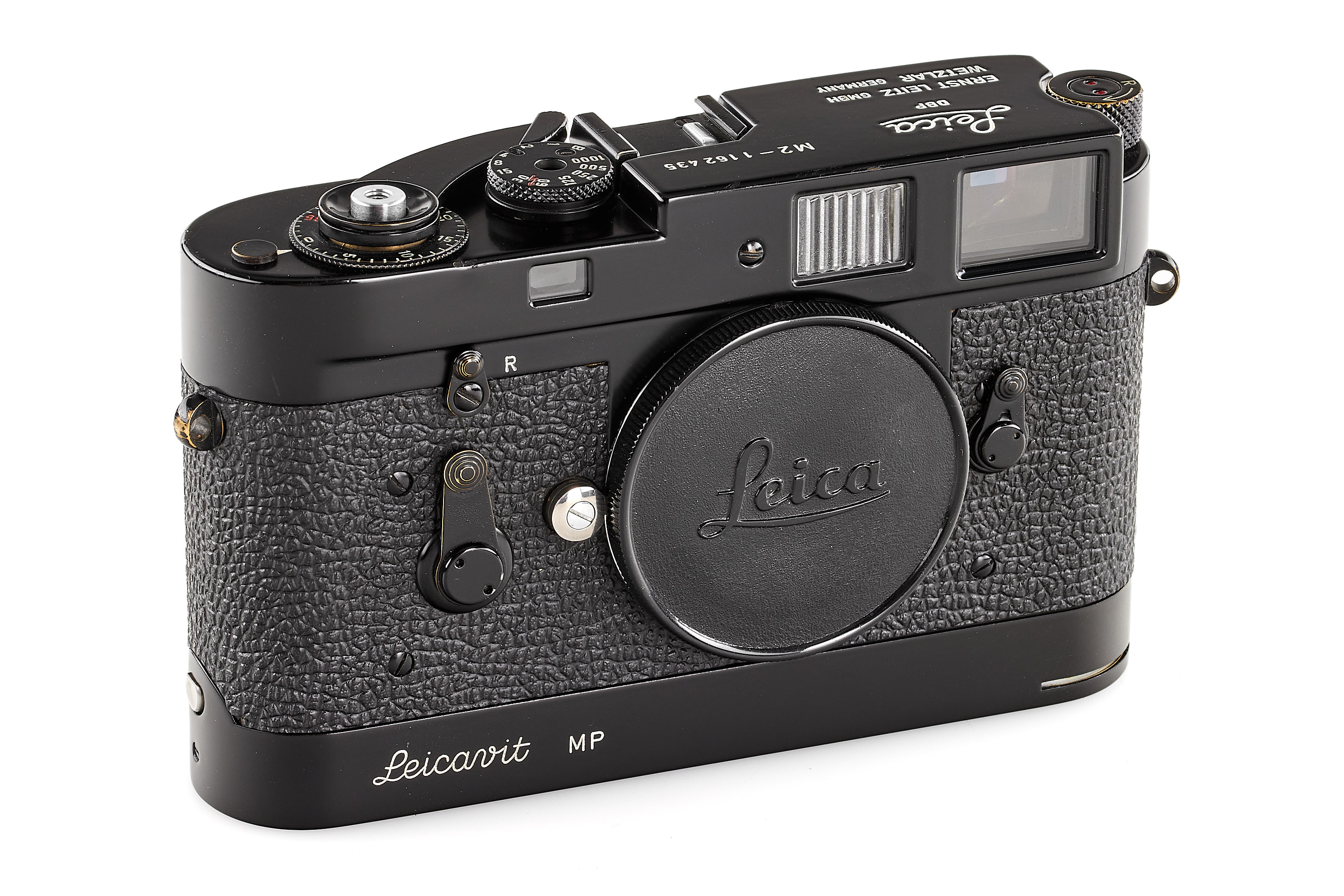 Leica M2 black paint with Leicavit MP