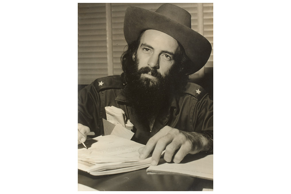 Camilo Cienfuegos , Anonym