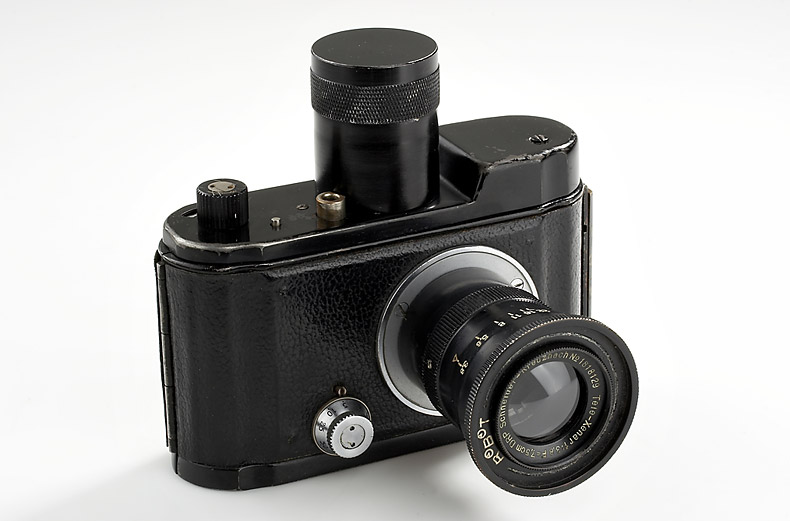 Robot  II Luftwaffen-Eigentum