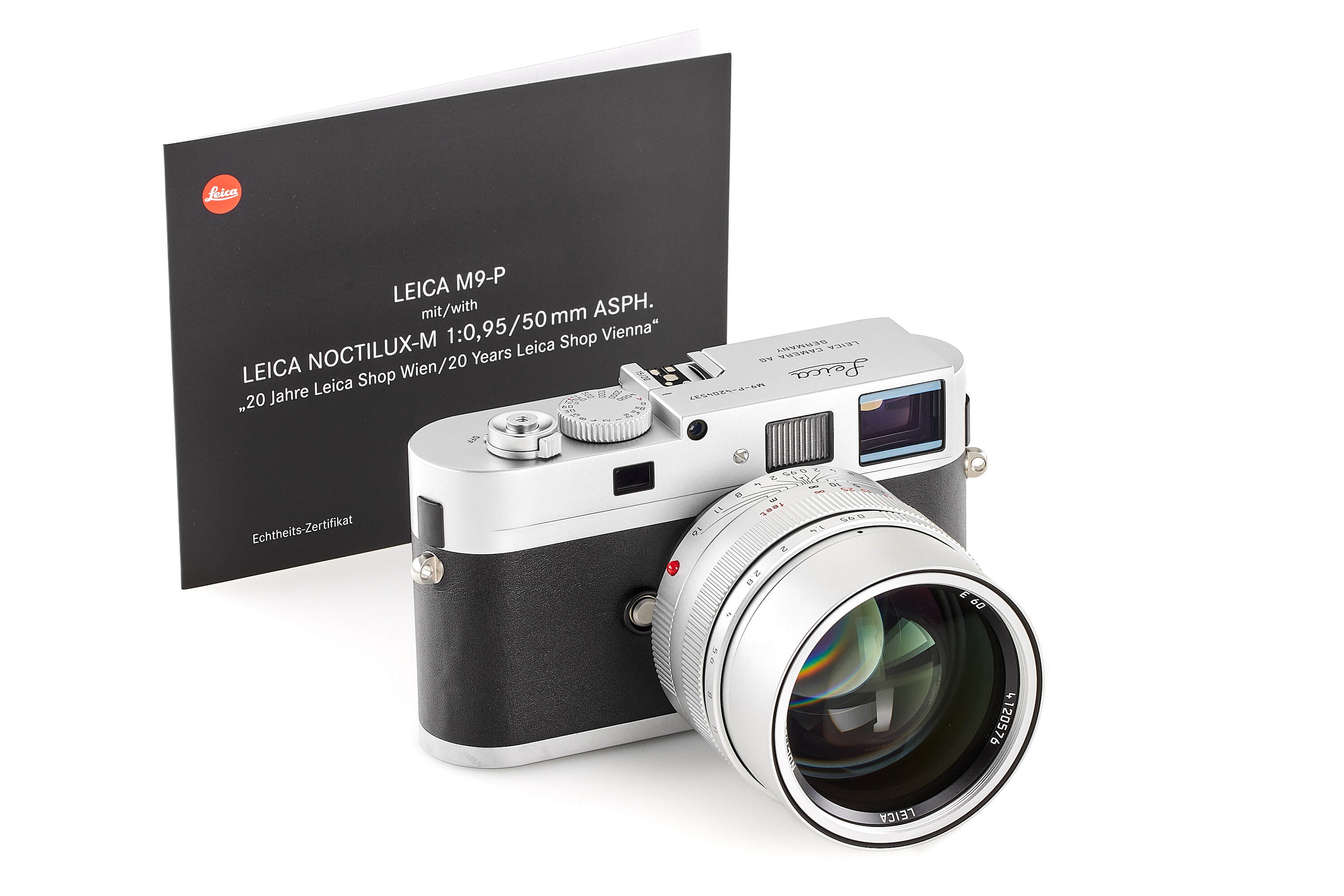 Leica M9-P with Noctilux-M 0.95/50mm ASPH. '20 Years Leica Shop Vienna' * Leica M9-P with Noctilux-M 0.95/50mm ASPH. '20 Years Leica Shop Vienna' *