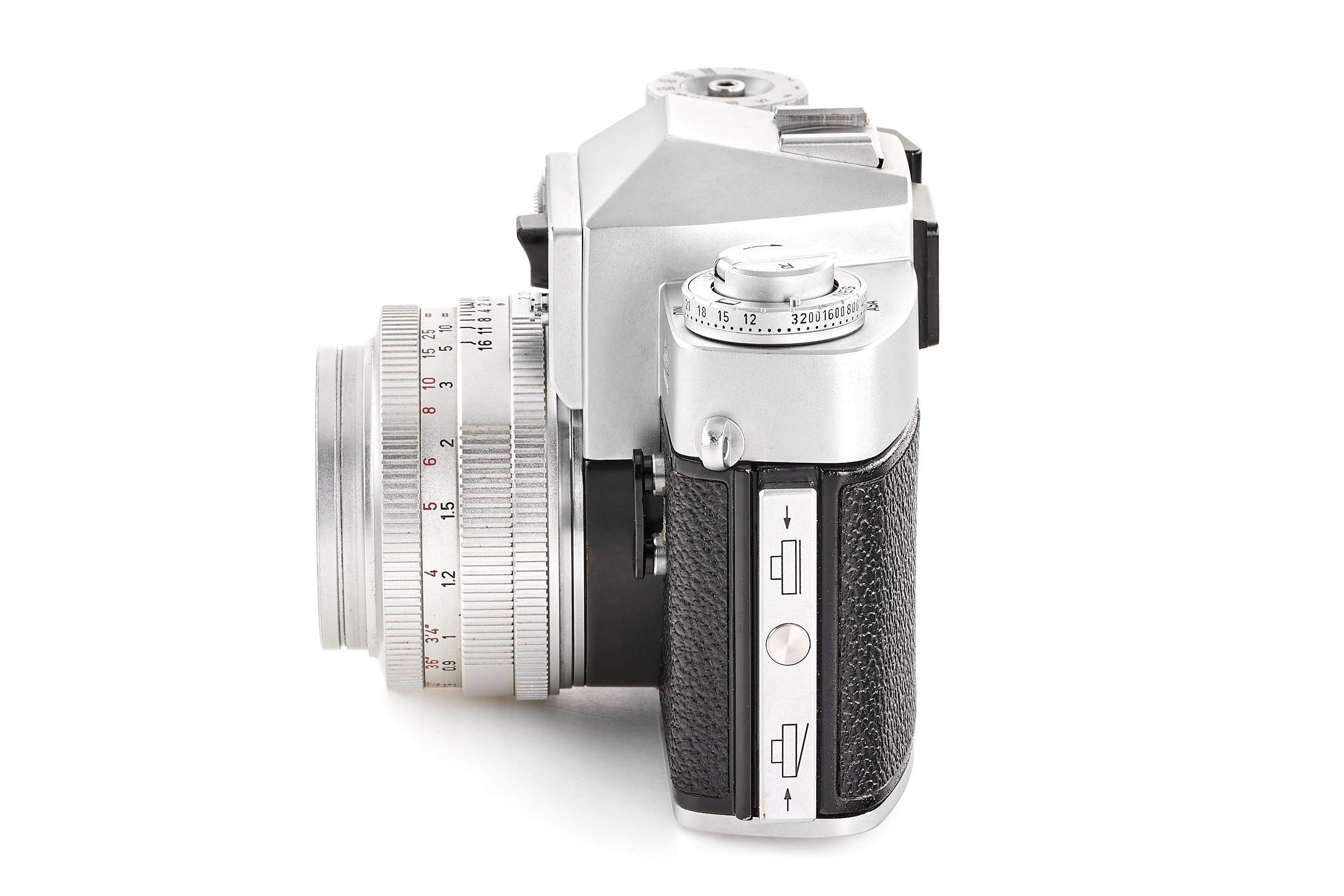 Leicaflex chrome with Summicron-R 2/50mm chrome