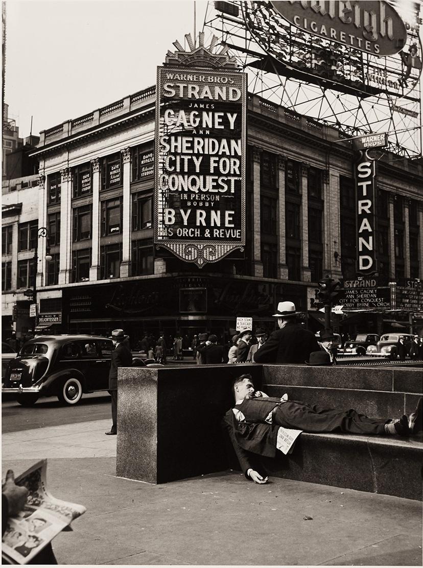 LOU STOUMEN (1917–1991) Strand Theater at Times Square, New York 1940