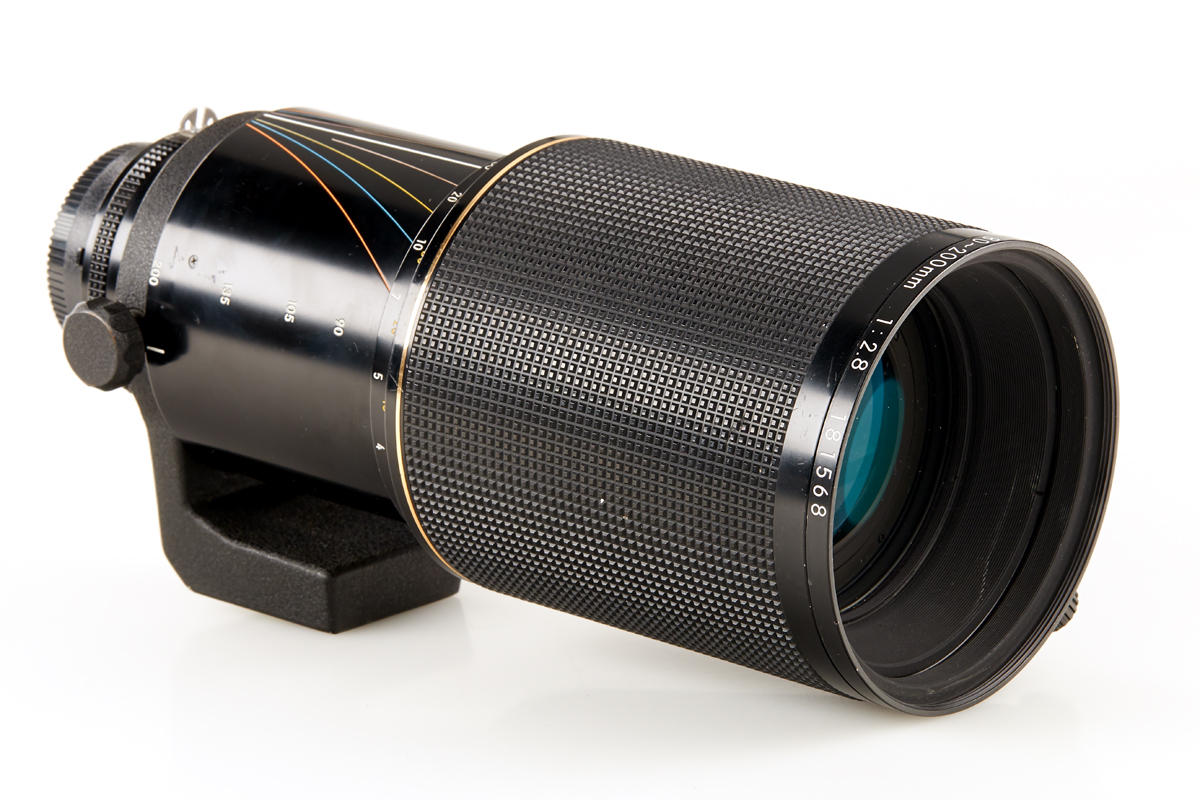 Nikon Zoom-Nikkor 2.8/80-200mm ED *