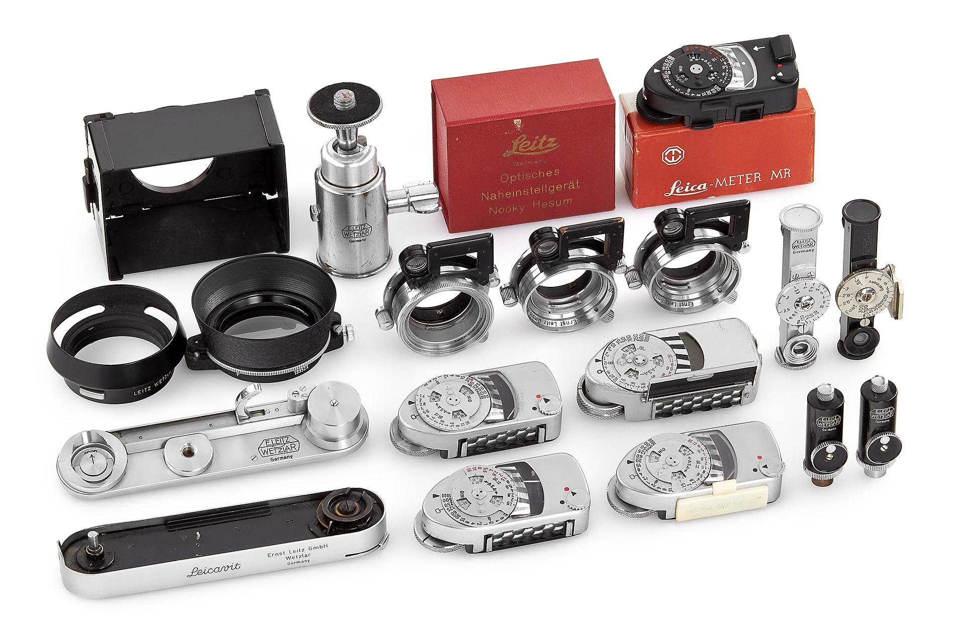 Leitz / Leica Accessories (Lot 2)
