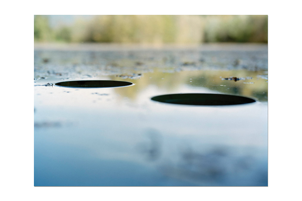 Markus Guschelbauer (*1974), "perforated water"