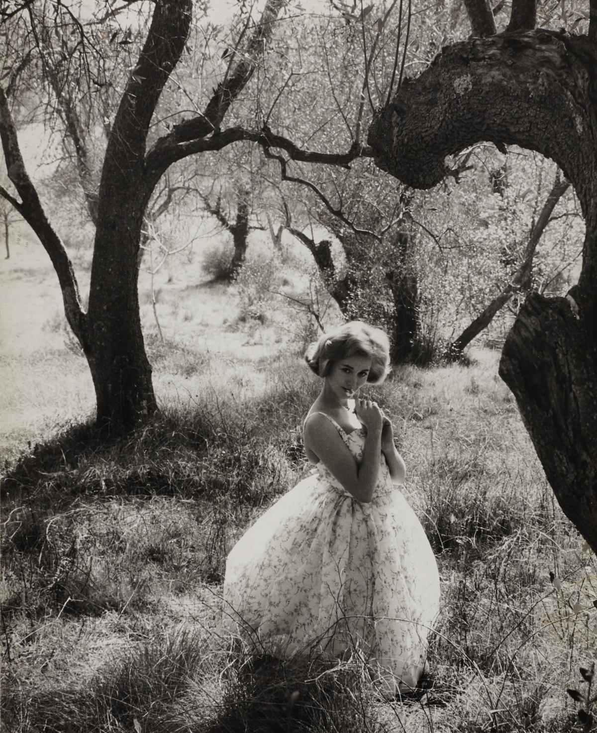 FRANK HORVAT (* 1928) Fashion shoot ‘Jardin des Modes’, c. 1957 FRANK HORVAT (* 1928) Fashion shoot ‘Jardin des Modes’, c. 1957