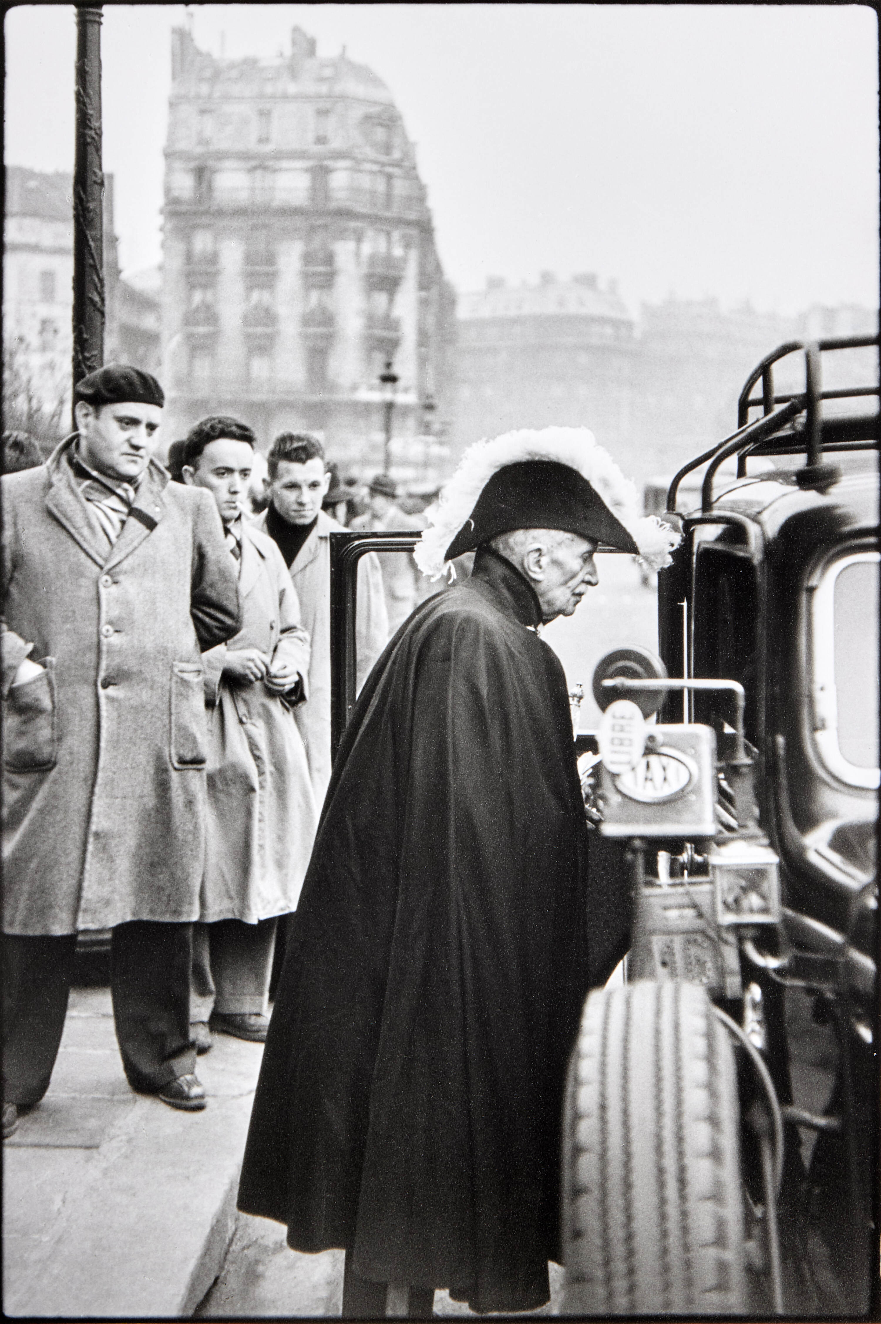 HENRI CARTIER-BRESSON (1908–2004) - A member of the French Academy on his way to a ceremony at Notre Dame, 1953 HENRI CARTIER-BRESSON (1908–2004) - A member of the French Academy on his way to a ceremony at Notre Dame, 1953