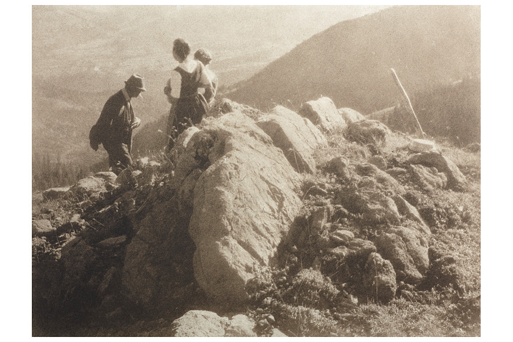 Heinrich Kühn, On the mountain