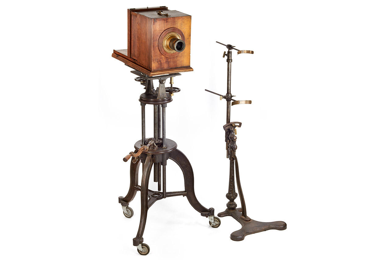 Chevalier / Langlois Studio outfit