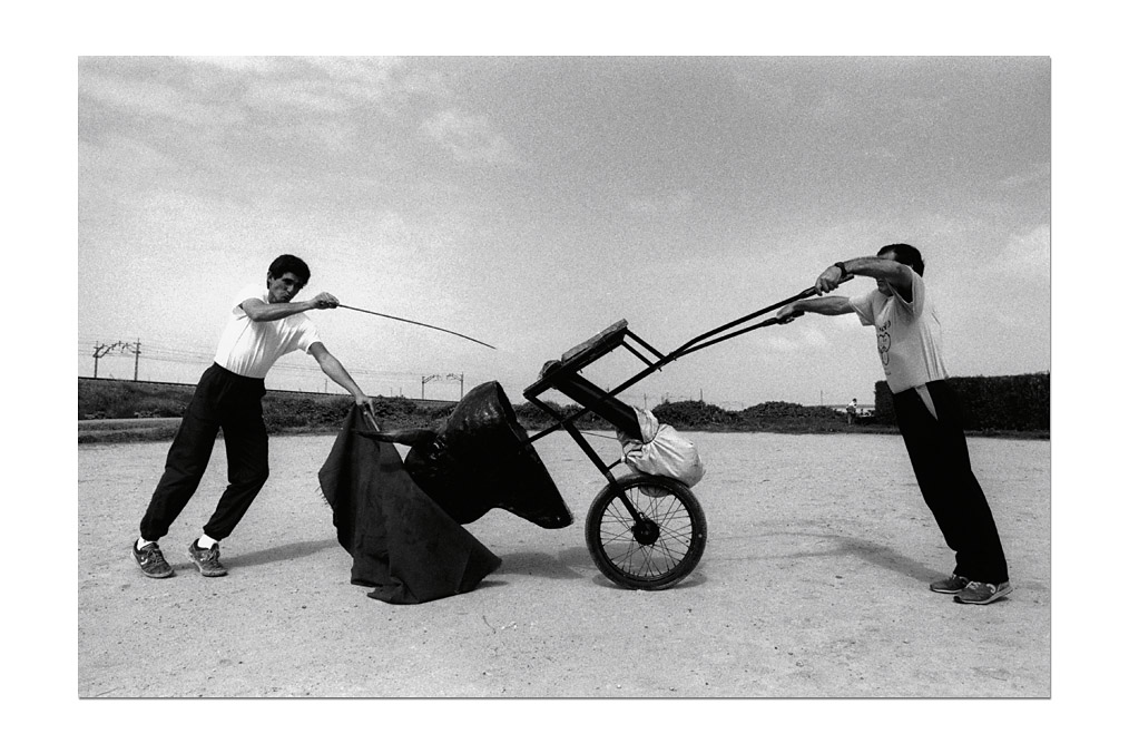 Chris Sattlberger (*1957), Mann gegen Fahrrad / Man vs. Bicycle