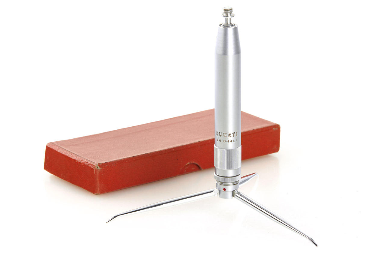 Ducati Table Tripod SH 6441