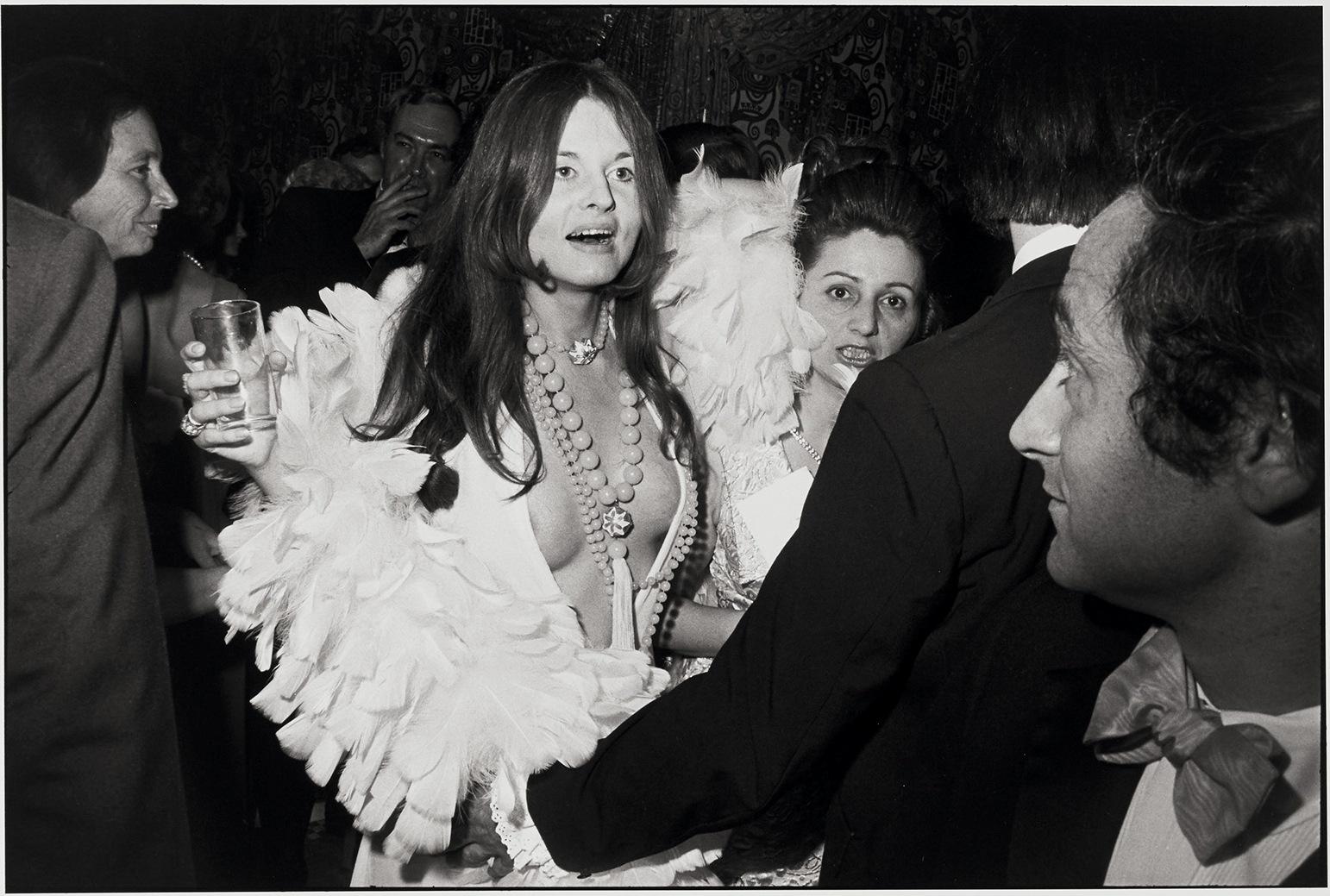 GARRY WINOGRAND (1928–1984) Untitled (from ‘Women are Beautiful’), New York 1971