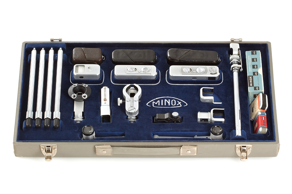 Minox Presentation Case