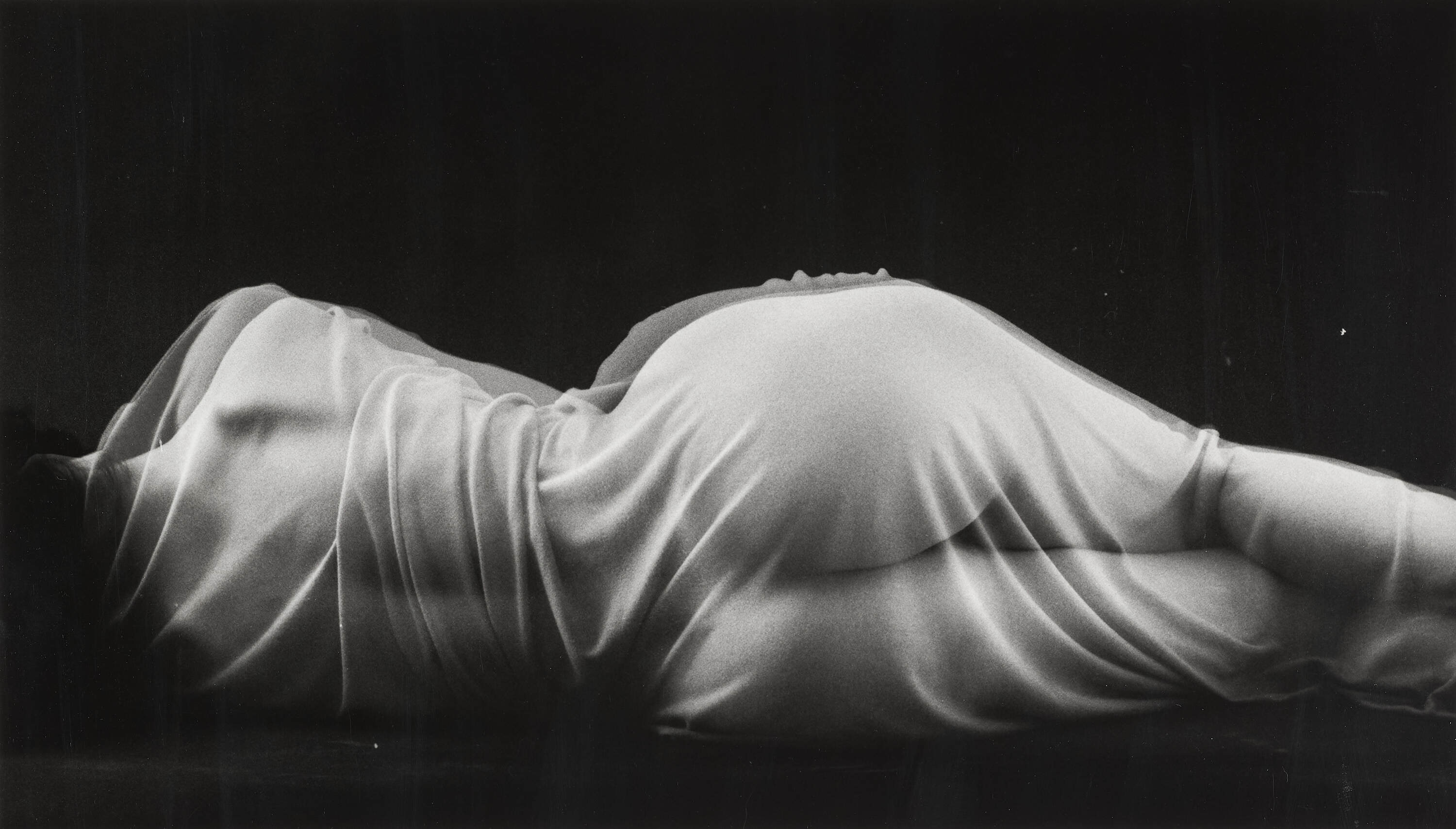 RUTH BERNHARD (1905–2006) - Silk, 1968