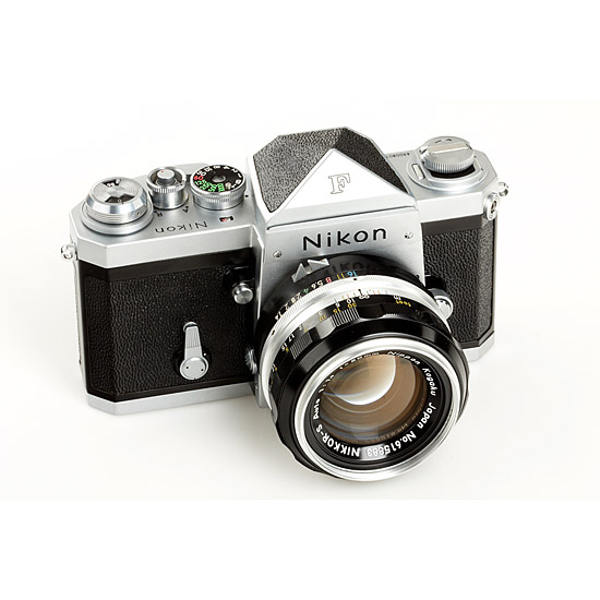 Nikon F  Eyelevel chrome