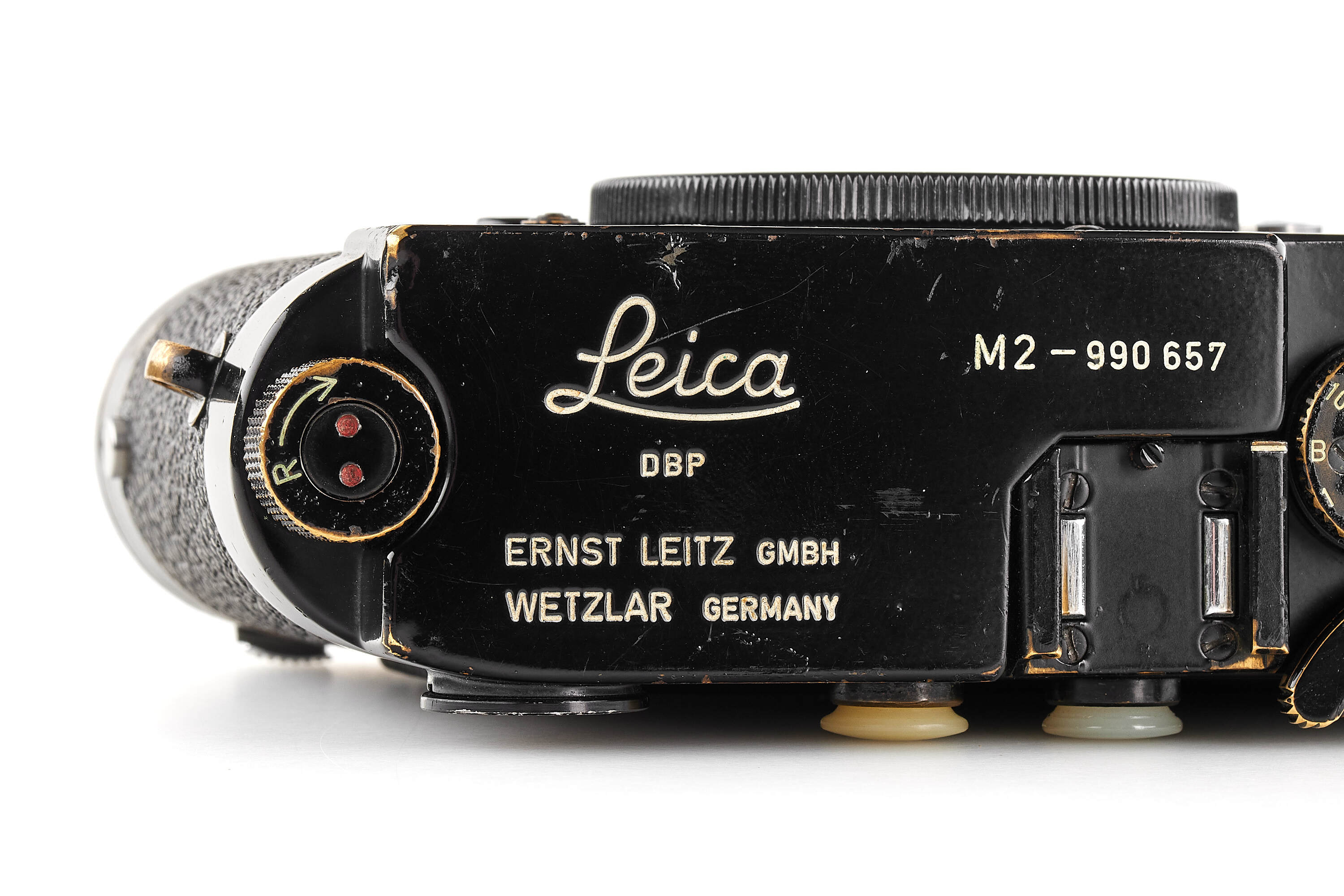 Leica M2 black paint with Leicavit MP