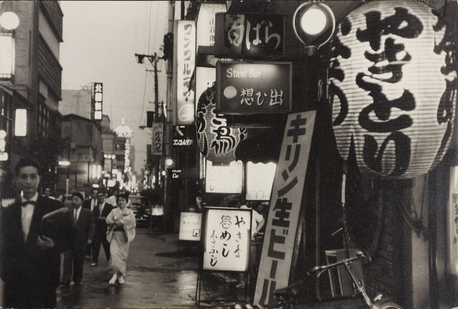 MARC RIBOUD (* 1923) Ginza District, Tokyo 1958 MARC RIBOUD (* 1923) Ginza District, Tokyo 1958