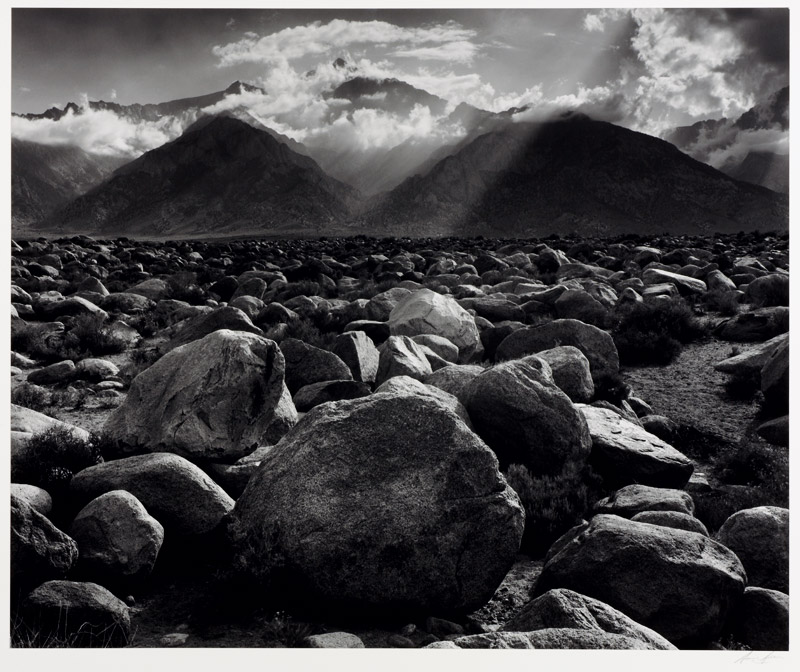 Ansel Adams (1902–1984), ›Mount Williamson, from Manzanar, Sierra Nevada, California‹