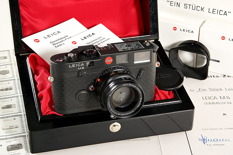 M6  'Ein Stück Leica' 10496