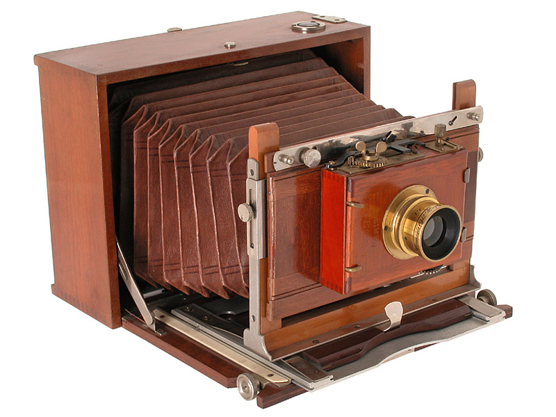 Hermagis, France  Field camera Hermagis, France  Field camera