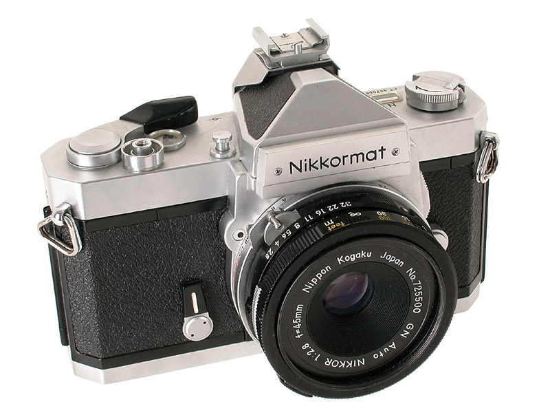 Nikon  Nikkormat FT + 2,8/45