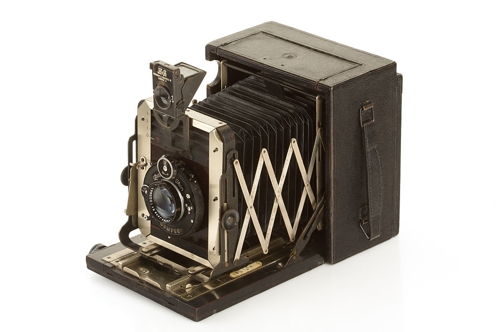 Newman & Guardia Trellis Camera