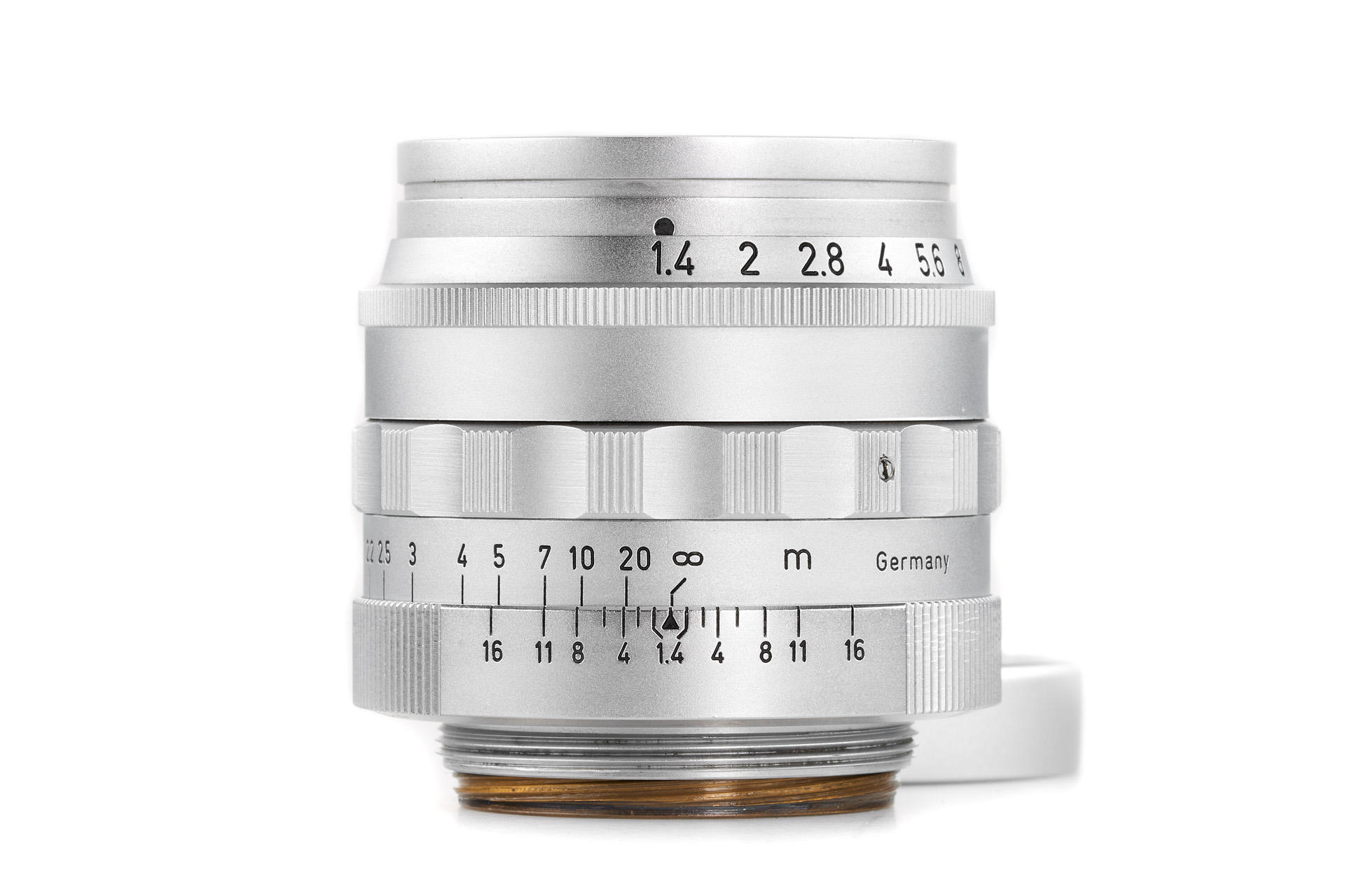 Summilux 1.4/50mm chrome prototype * Summilux 1.4/50mm chrome prototype *