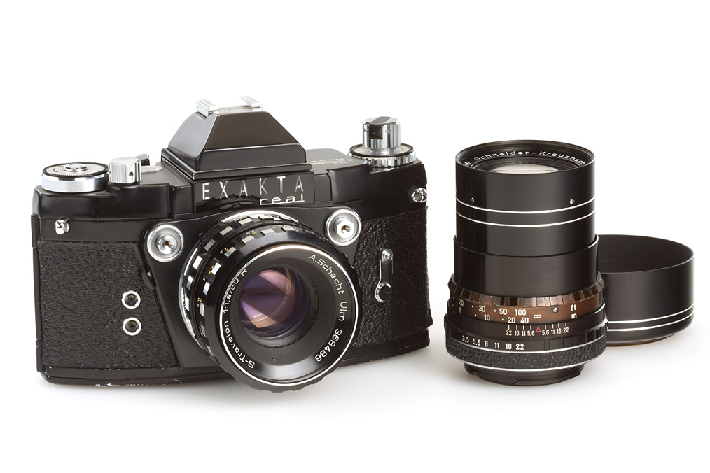 Exakta Real Schwarz Ausrüstung