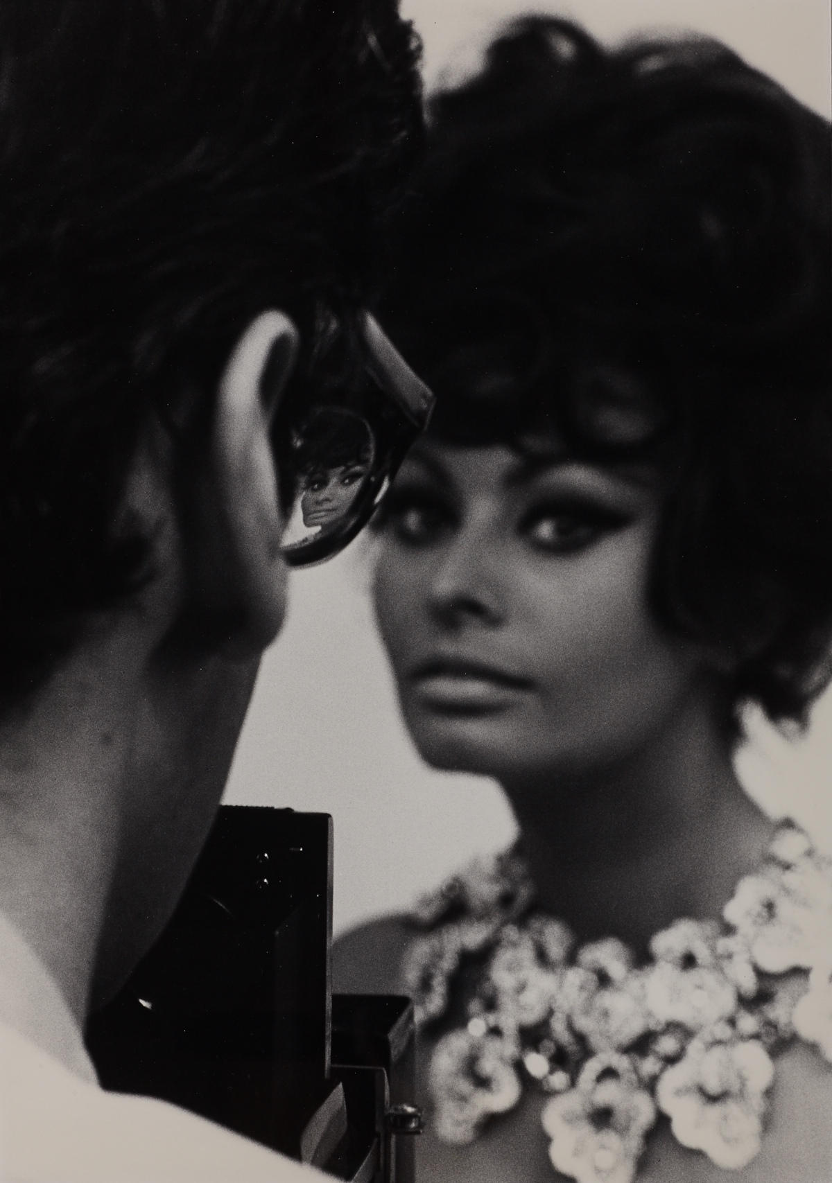 TAZIO SECCHIAROLI (1925–1998) Sophia Loren und / and Richard Avedon, Rome 1966 TAZIO SECCHIAROLI (1925–1998) Sophia Loren und / and Richard Avedon, Rome 1966