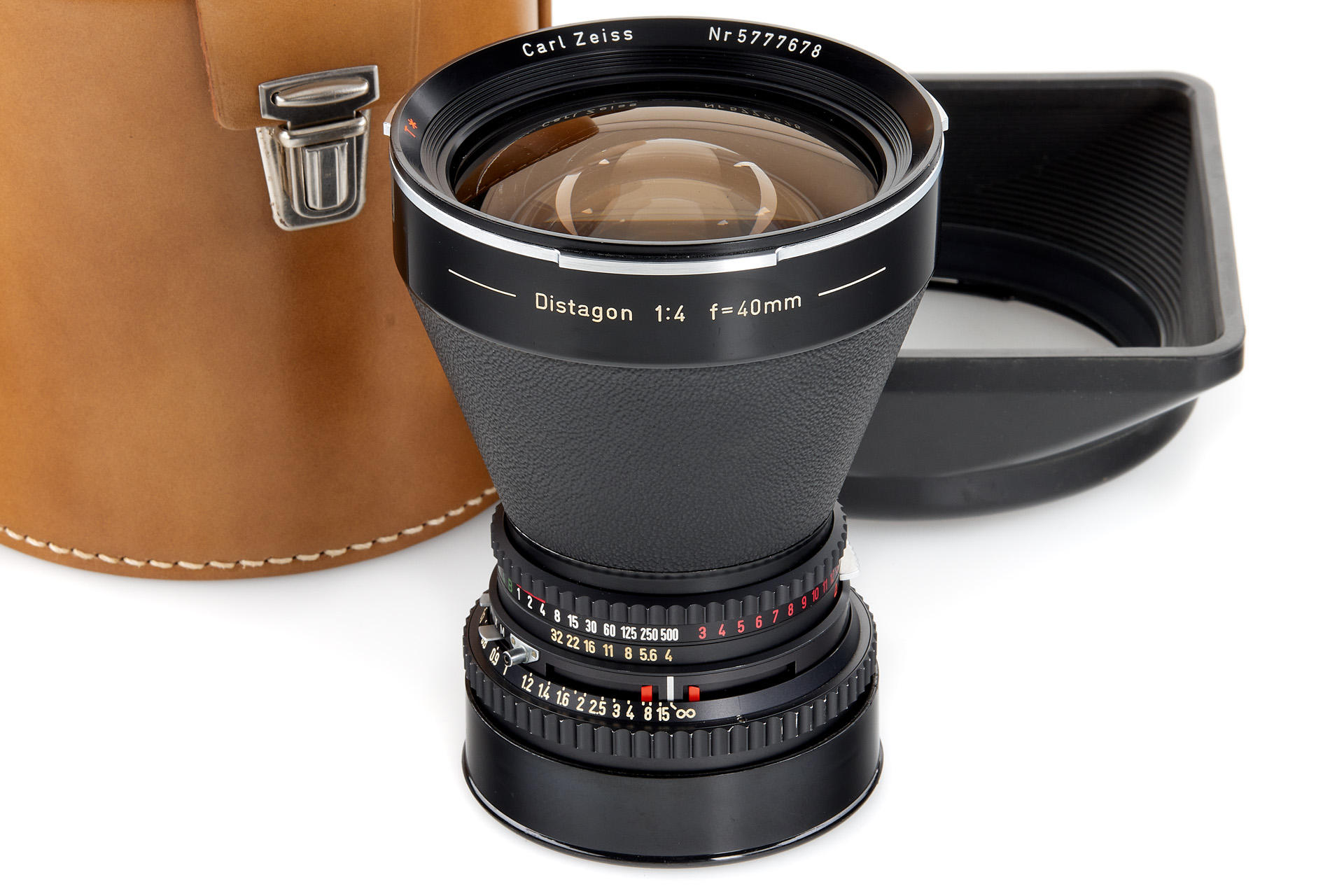 Carl Zeiss f. Hasselblad Distagon 4/40mm black Carl Zeiss f. Hasselblad Distagon 4/40mm black