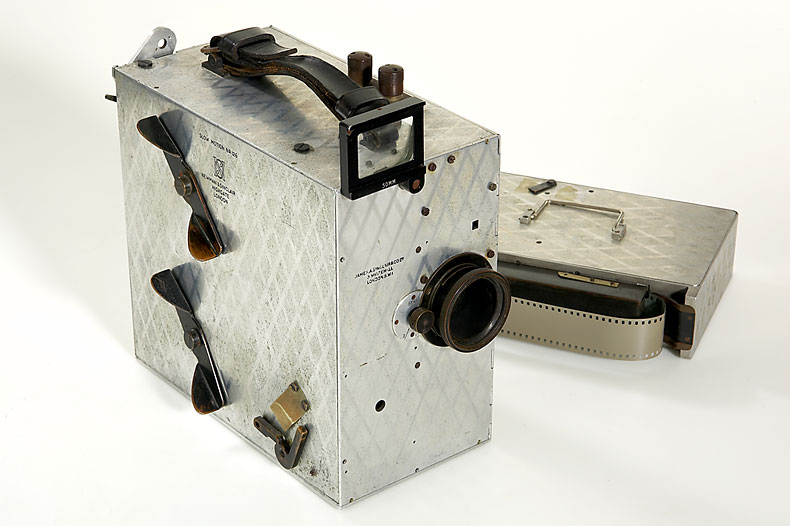 Newman & Sinclair   35mm Slow Motion