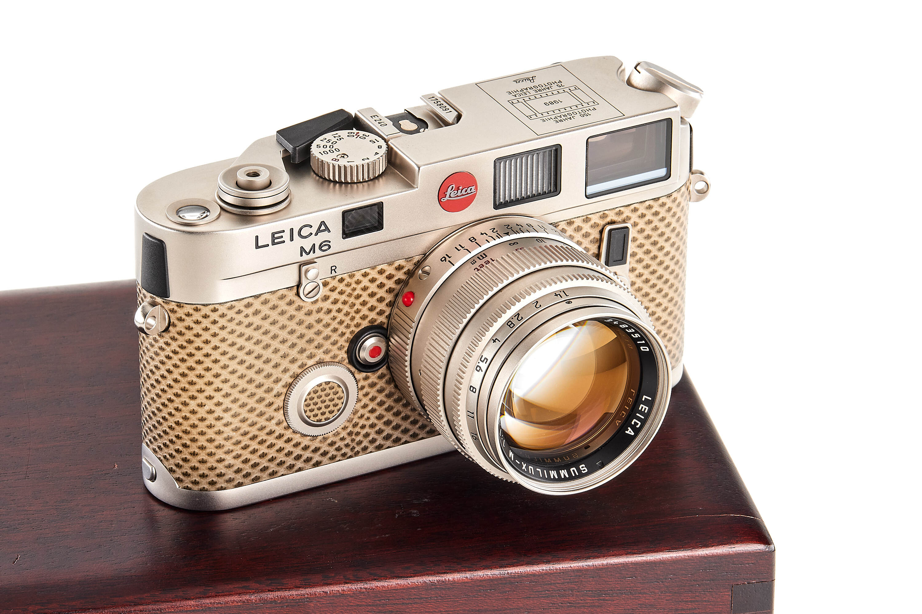 Leica M6 Platin '150 Years' set 10450 *