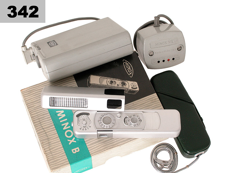 Minox  B