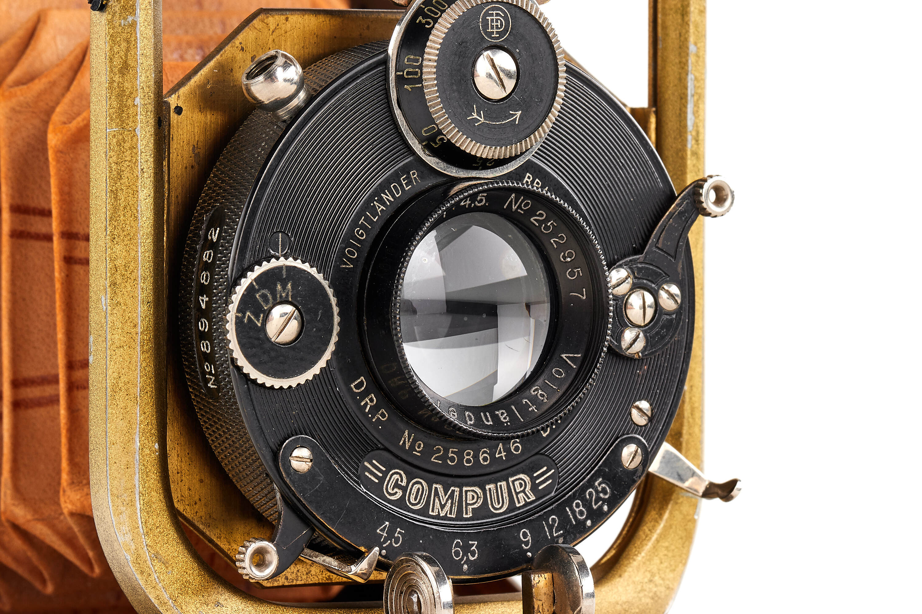 Voigtländer Bergheil Deluxe brown