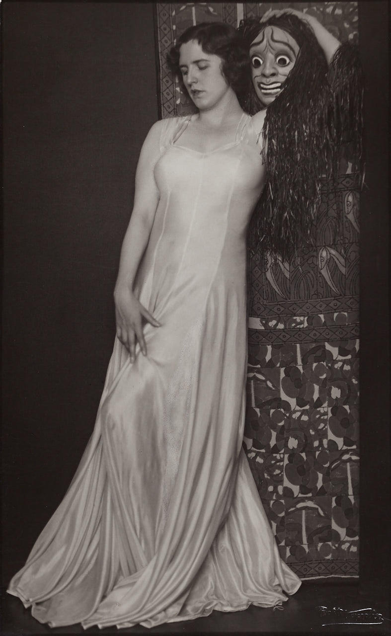 RUDOLF KOPPITZ (1884–1936)  ‘Hedy Pfundmayr mit abgenommener Elektra-Maske von Richard Teschner’, c. 1930