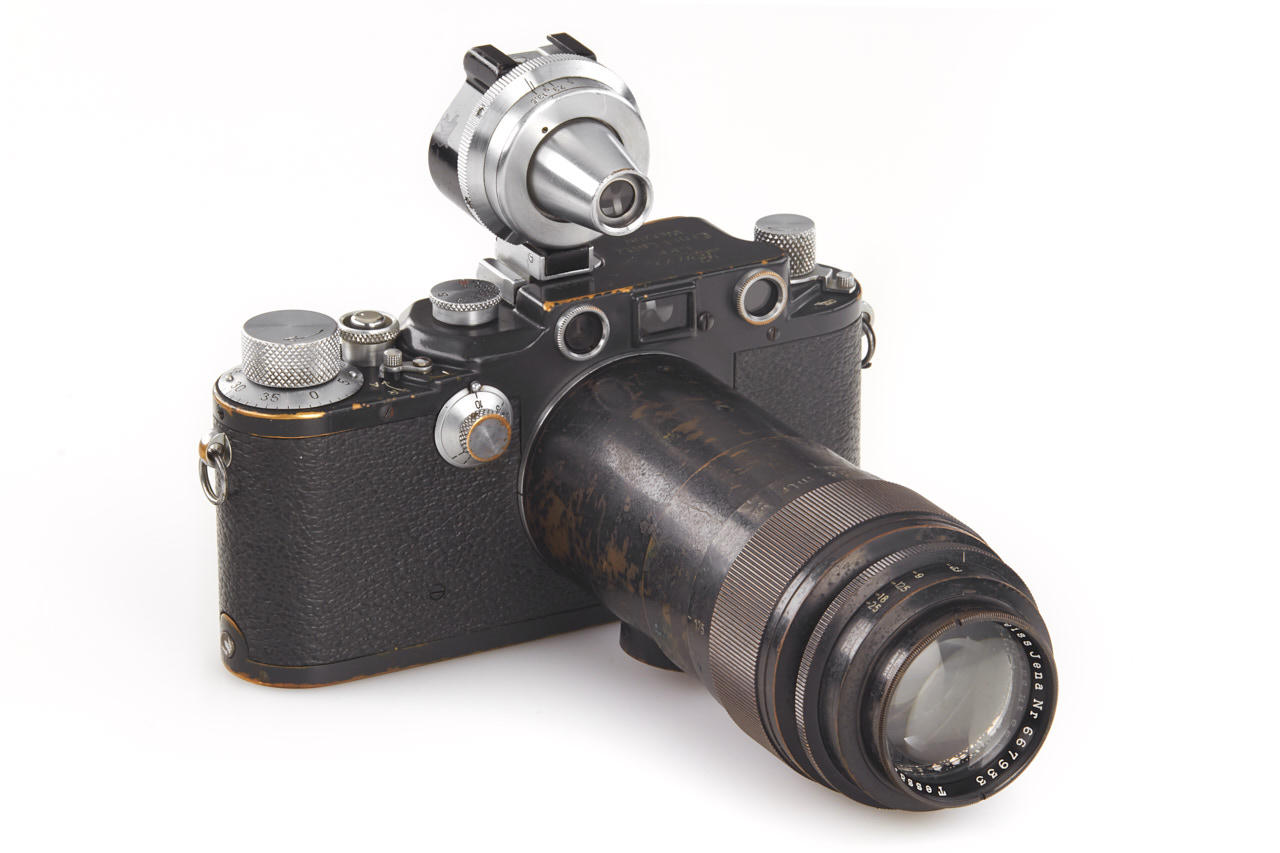 Leica IIIc Grey with Tessar 4.5/13.5cm Grey