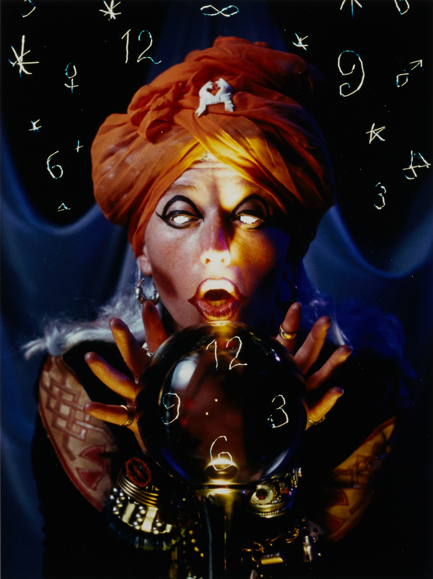 CINDY SHERMAN (* 1952) Fortune Teller, 1993 CINDY SHERMAN (* 1952) Fortune Teller, 1993