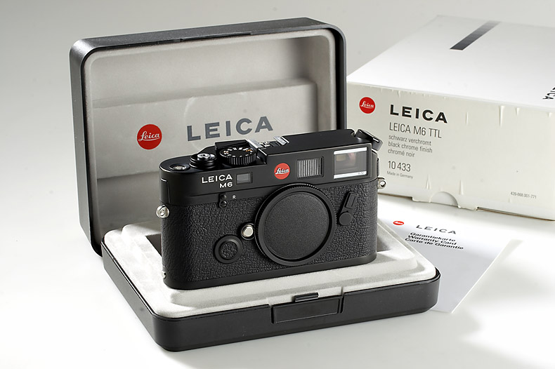 M6 TTL  0.72 black 10433