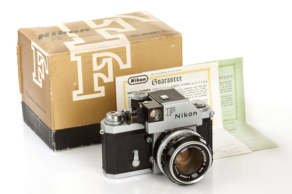 Nikon F Photomic Chrom 'Red Dot'